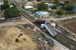 Şanlıurfa kırsalında yollar yenileniyor