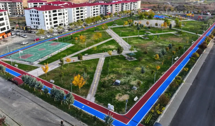 Bingöl Kentpark yenilenen yüzüyle hizmete sunuldu