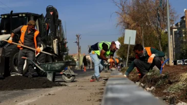 Diyarbakır Büyükşehir’den Karacadağ Caddesi’ne estetik dokunuş