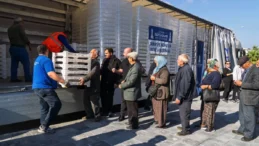 İzmir Büyükşehir’den üreticiye incir kurutma kasası desteği