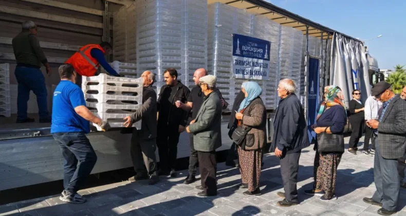 İzmir Büyükşehir’den üreticiye incir kurutma kasası desteği