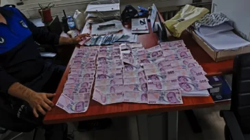 Kayseri’de dilenci operasyonu! 12 bin 200 TL çıktı…