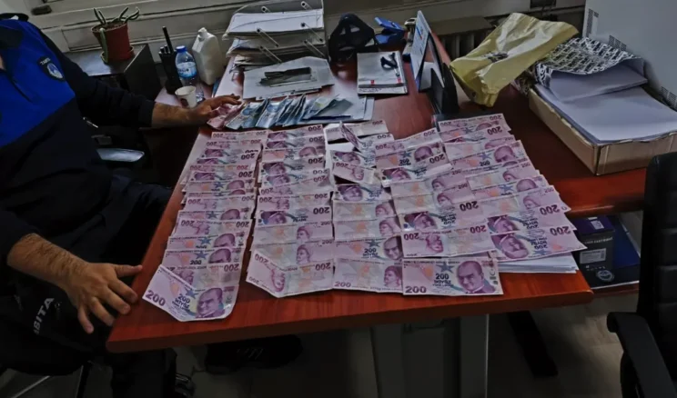 Kayseri’de dilenci operasyonu! 12 bin 200 TL çıktı…