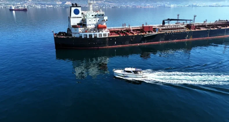 Kocaeli’de 7 bin 90 metreküp atık denizden ayrıştırıldı