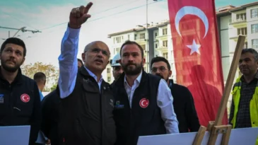 Malatya’da depremin yaraları sarılıyor! Prestij proje yükseliyor…