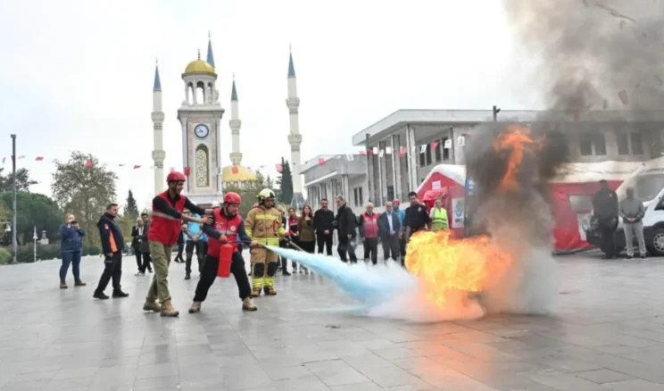 Manisa’da 6,8 büyüklüğünde deprem tatbikatı