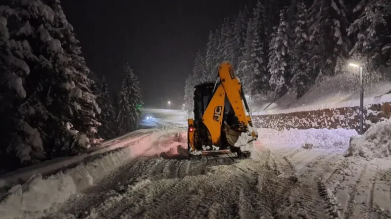 Ordu Büyükşehir’in ilk kar mesaisi başladı