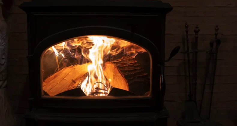 Sivas Belediyesi’nden yakacak yardımı