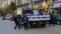 Van’da kaldırım işgaliyle mücadele sürüyor