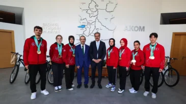 Sakaryalı sporcular Çin’de dünya şampiyonu oldu