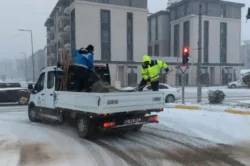 Adıyaman’da karla mücadelede ekipler teyakkuz halinde