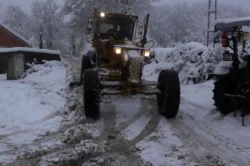 Atakum kırsalında kar mesaisi sürüyor