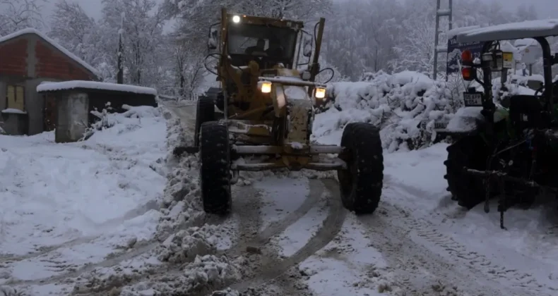 Atakum kırsalında kar mesaisi sürüyor