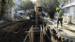 Balıkesir Edremit’te kanalizasyon hattı yenilendi