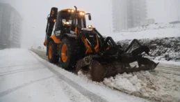 Canik Belediyesi’nden karla etkin mücadele