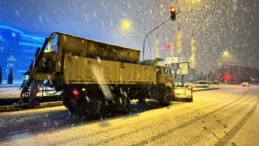 Çorum’da karla mücadele çalışması sürüyor