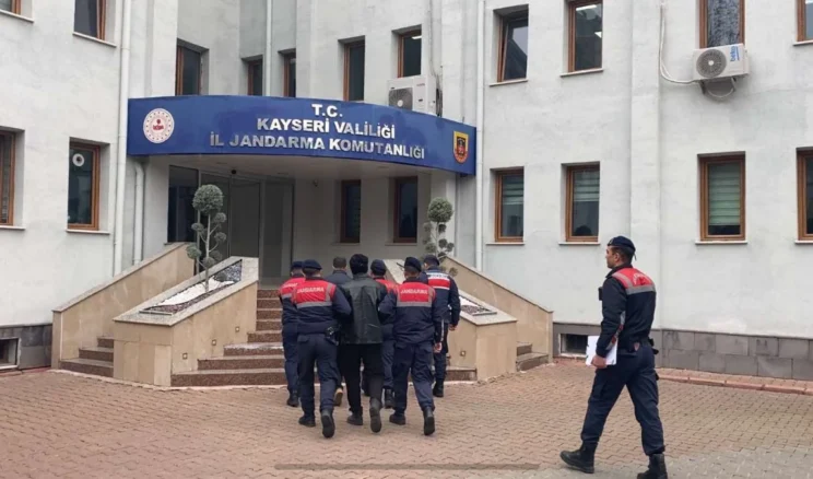 Kayseri’de DEAŞ operasyonu! 2 gözaltı…