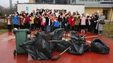 Kırıkkale’de ilkokul öğrencilerinden farkındalık temizliği