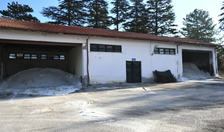 Kırşehir Belediyesi karla mücadeleye hazır