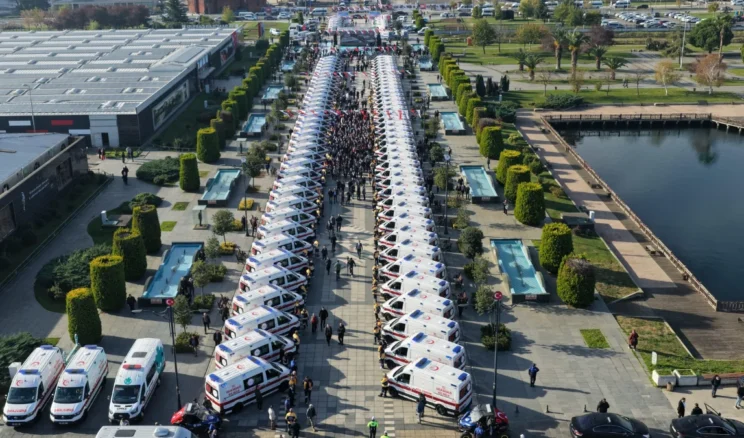 Samsun’da 100 ambulans hizmete alındı