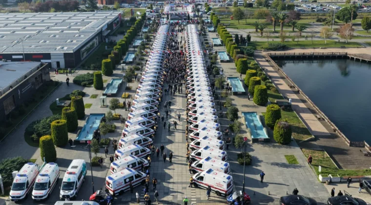 Samsun’da 100 ambulans hizmete alındı