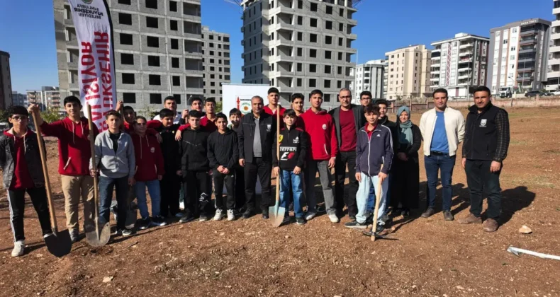 Şanlıurfa’da ‘Yeşeren Okullar Projesi’ ile fidanlar toprakla buluşuyor