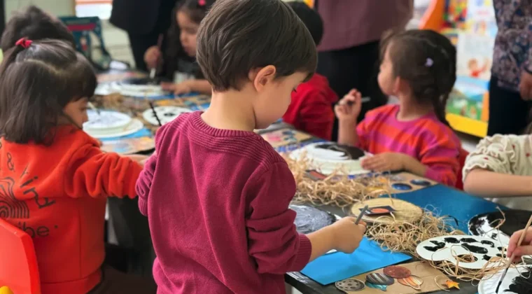 Sincan’ın belediye kreşlerinde öğrenciler uzayla tanışıyor