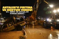 Antalya’yı hortum vurdu: Araçlar mahsur kaldı…