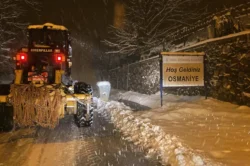 Bursa’da karla mücadele çalışmaları sürüyor