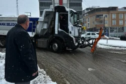 Canik’te Başkan Sandıkçı karla mücadele ekiplerini yalnız bırakmadı