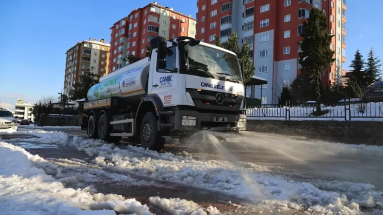 Canik’te karla etkin mücadele