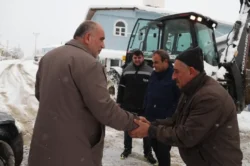 Başkan Sandıkçı’dan yerinde takip: Canik’te 7/24 karla mücadele