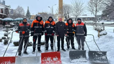 Çorum Belediyesi’nden hazır kıta kar mesaisi