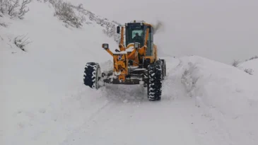 Diyarbakır’da 319 kilometre kırsal mahalle yolu ulaşıma açıldı