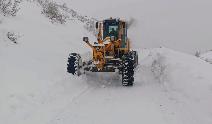 Diyarbakır’da 319 kilometre kırsal mahalle yolu ulaşıma açıldı