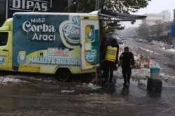 Haliliye Belediyesi’nden sıcak çorba ikramı