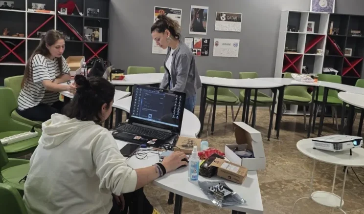 İzmir’de gençler için ücretsiz Arduino atölyesi