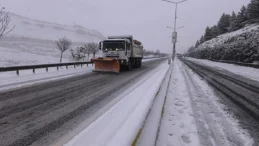Mardin’de karla mücadelede yoğun mesai