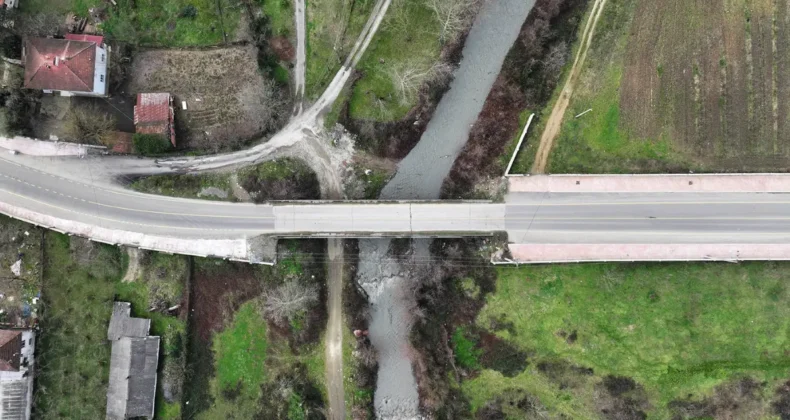 Sakarya Karapürçek depreme dayanıklı yeni köprüsüne kavuşuyor