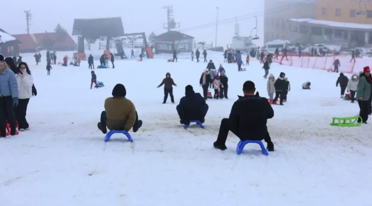 Samsun’da ‘Petek Genç’ programı ile Ladik Akdağ ziyaret edildi