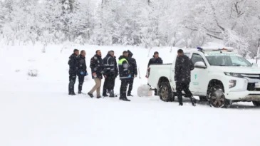 Yozgat’ta yabani hayvanlara yiyecek desteği