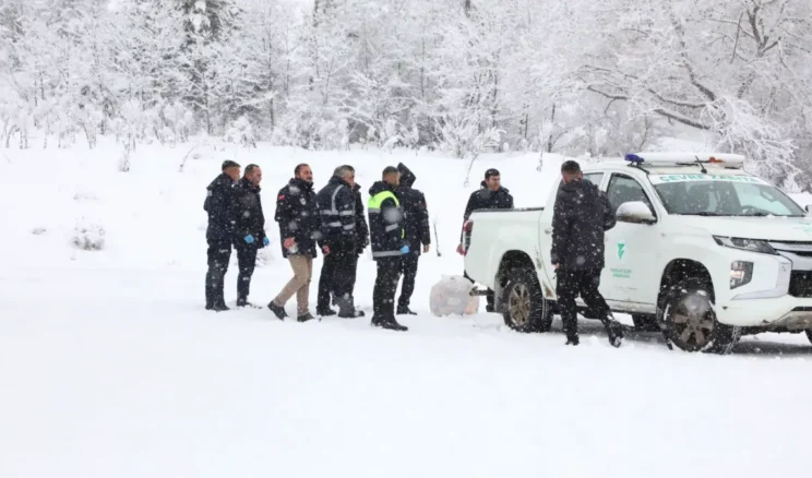 Yozgat’ta yabani hayvanlara yiyecek desteği