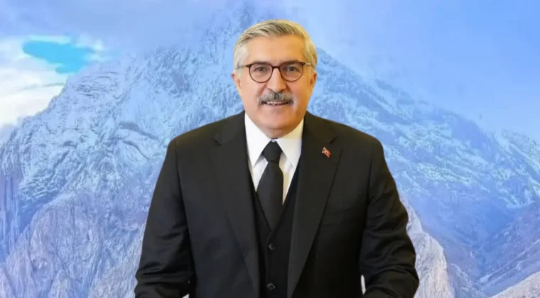 AK Parti Genel Başkan Yardımcısı Hüseyin Yayman Hakkari’de
