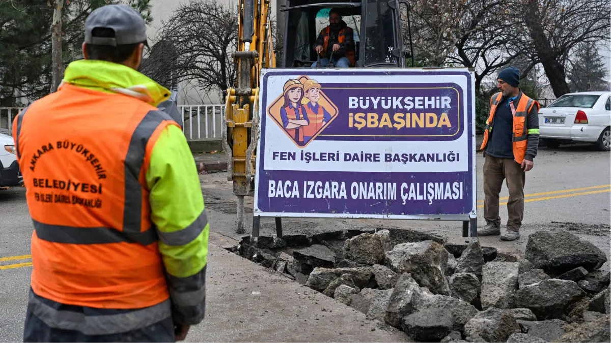 Ankara’da yollardaki yağmur suyu ızgaraları ve rögar (baca) kapaklarının yol