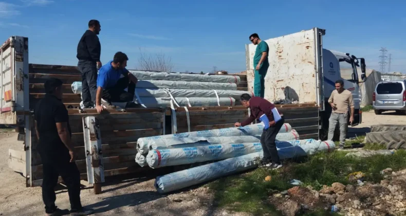 Antalya Büyükşehir’den üreticiye sera naylonu desteği