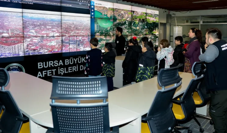 Bursa’da çocuklara afetlere karşı bilinçlendirme eğitimi verildi