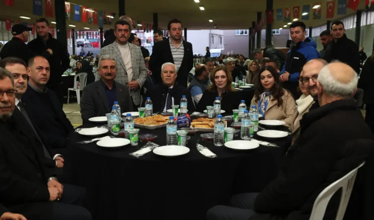 Bursa’da gönüller Büyükşehir’in iftar sofrasında buluştu