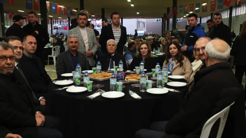 Bursa’da gönüller Büyükşehir’in iftar sofrasında buluştu