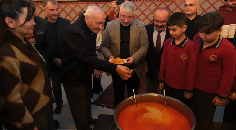 Çorum’da Çiğdem Aşı geleneği yaşatılıyor: Başkan Aşgın kazan başına geçti