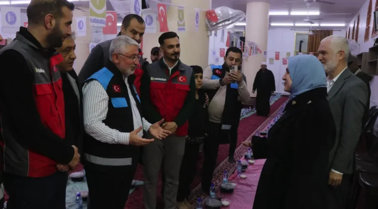Çorum Belediyesi Suriye’de iftar sofrası kurdu